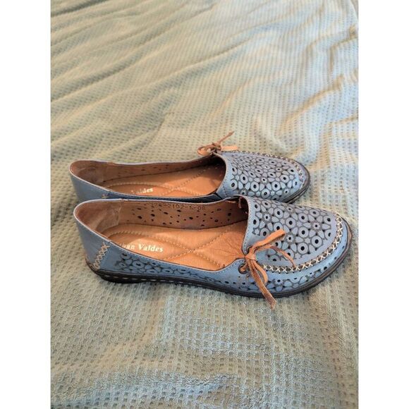 Ethan Valdez Women's Size 8 Blue Denim Darling Slip on Flats Casual - Picture 6 of 6